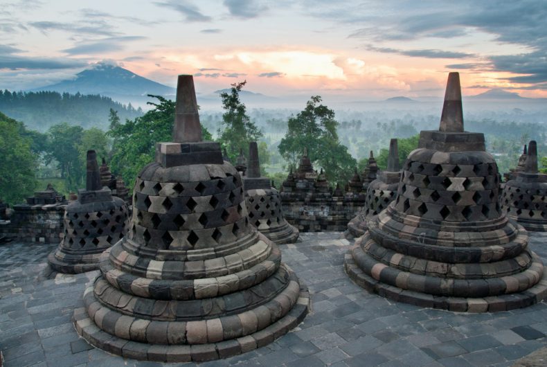 Viaja A Indonesia Borobudur